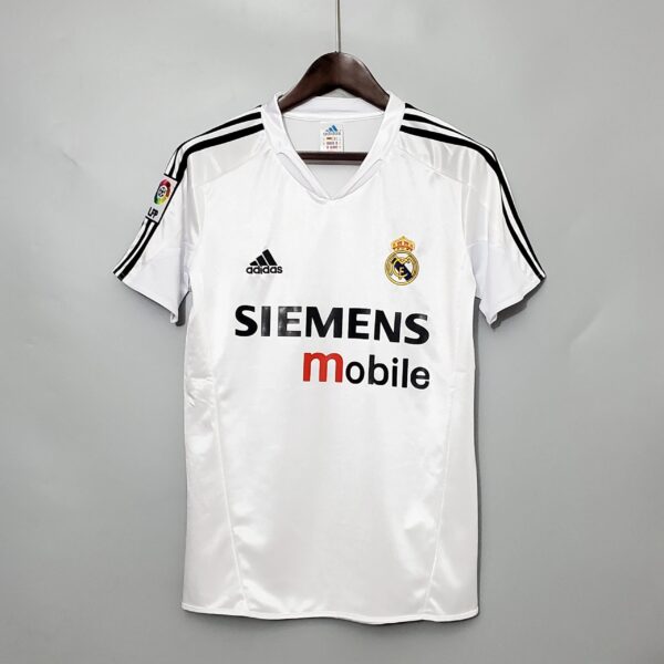 Real Madrid 2004 - 2005 home kit